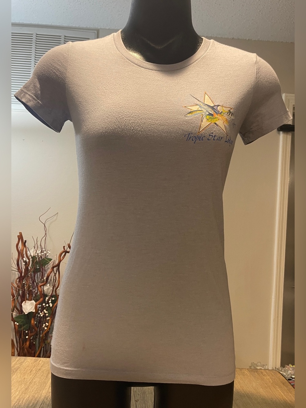 Guy Harvey Tropic Star Lodge V-neck Fitted T-Shirt, Size Small